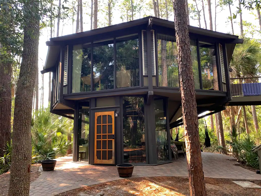 Treehouse rental in South Carolina