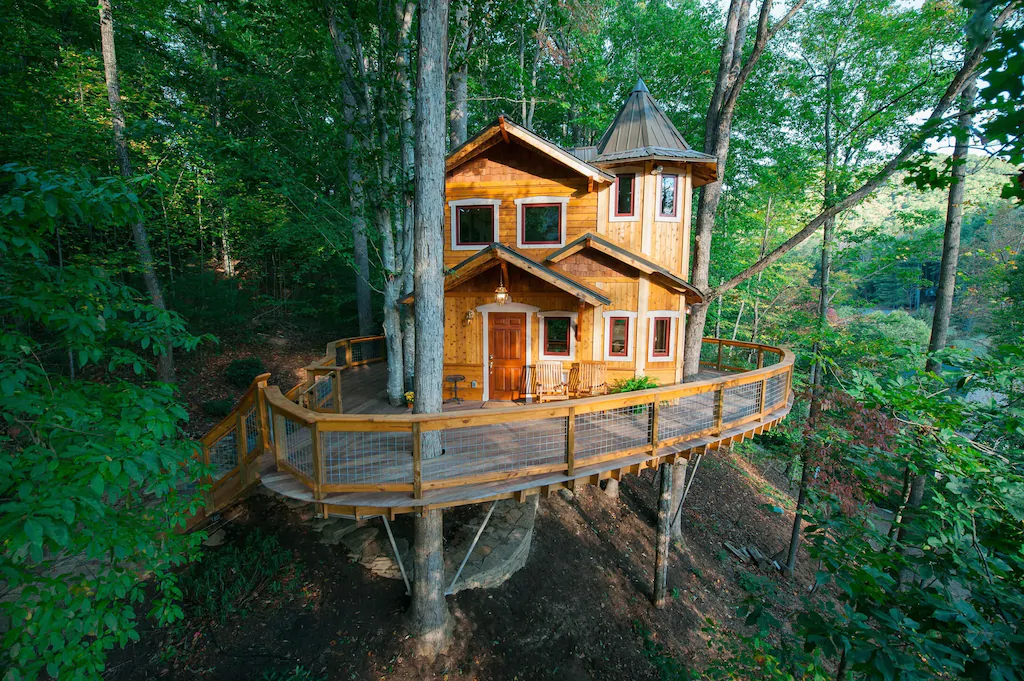 Gorgeous Treehouse rental North Carolina