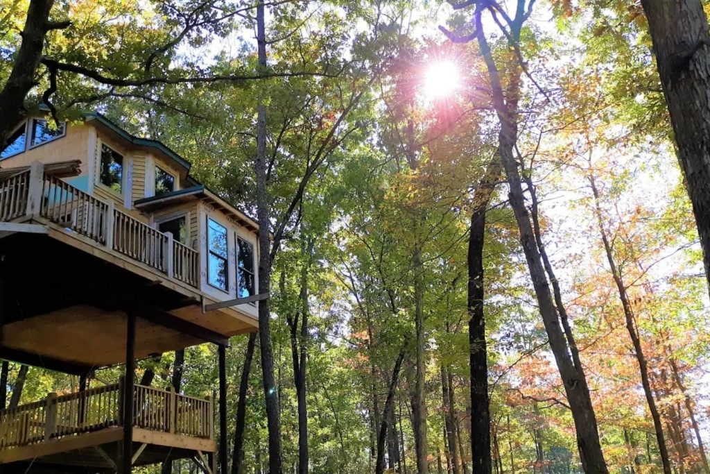 Treehouse Rentals in Missouri