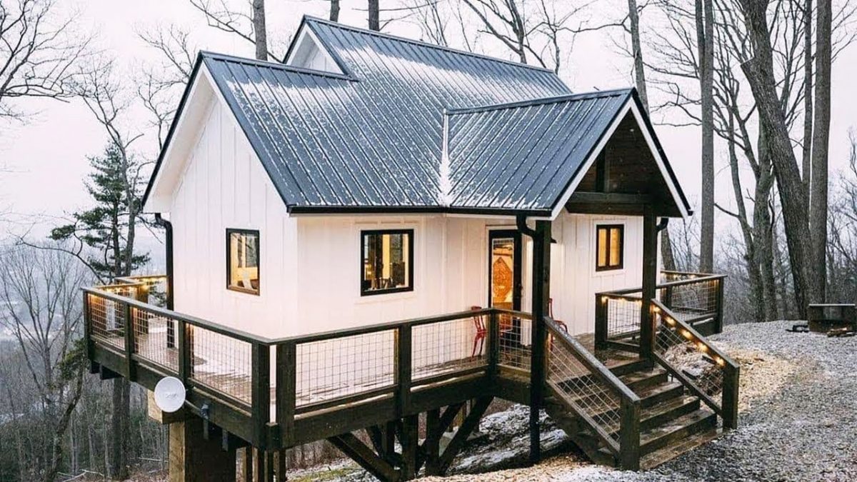 The 7 Dreamy Treehouses of Serenity, Asheville, NC 7 The Farmhouse Treehouse of Serenity Asheville